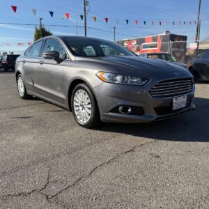 2014 Ford Fusion(Plug In Hybrid)